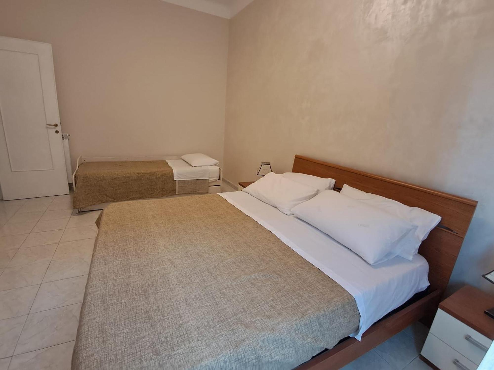 Beds Portamaggiore - Ex Happy House Рим Экстерьер фото